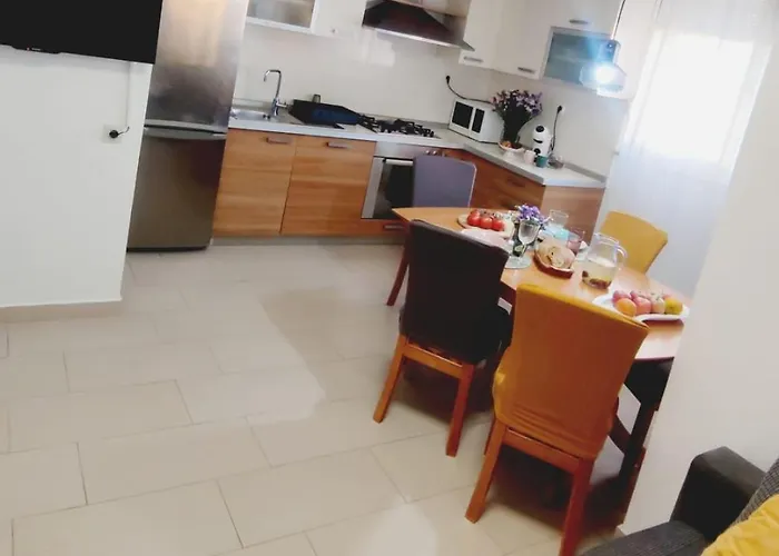 アパート Spice ザダル